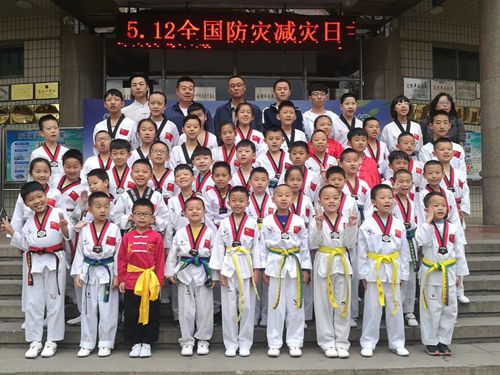 我宫参加太原市第十二届“感恩杯”青少年武术锦标赛3.jpg 我宫参加太原市第十二届“感恩杯”青少年武术锦标赛3.jpg